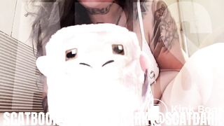 A good girl @scatdark