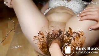 2 kinky fisting scat girls