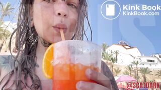 Poop-filled holidays @scatdark