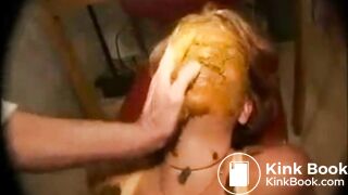 Eating the bosses shit