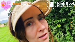 Fertilizing the Apple Tree