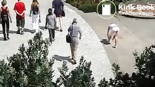 PSG - Dany public pants mess #4