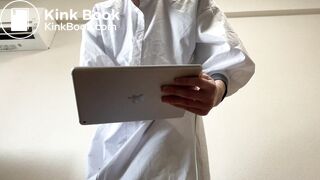 の授業中におしっこが行きたくなり必死に我慢し、人気がないところで、、、