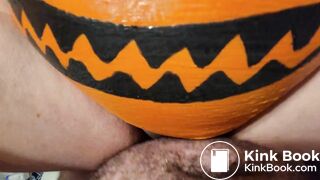 Sexy pregnant pumpkin squirting on big cock