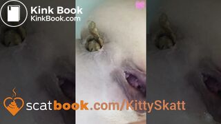 close up shitting - video 2