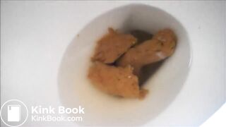 Girl pooping on toilet - video 328