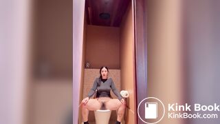 Hot as Babe pooping in Hotel Toilet