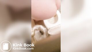 Sloppy diarrhea - video 4