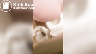 Sloppy diarrhea - video 4