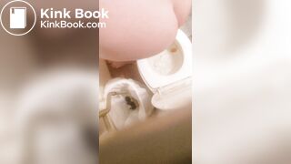 Sloppy diarrhea - video 4