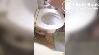Shitting a huge load in toilet~