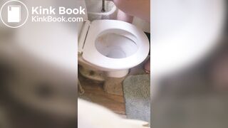 Shitting a huge load in toilet~