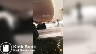 Girl pooping in public toilet - video 14