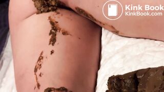 Monstrous shit on the bed