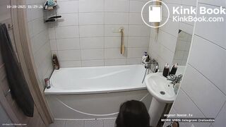 BIG BOOBS GIRL POOP AND FARTS