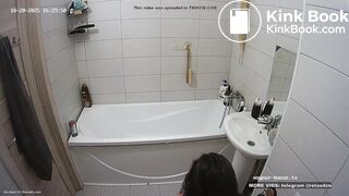 BIG BOOBS GIRL POOP AND FARTS