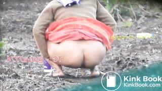 Indian Woman Takes Sloppy Shit Publicly In Open Field