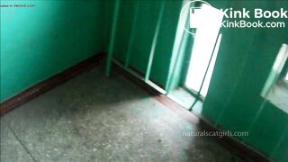 Girl shitting and farting - video 2