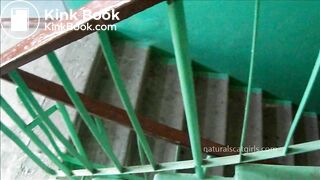 Girl shitting and farting - video 2