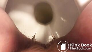 TOILET POO CLOSE.UP