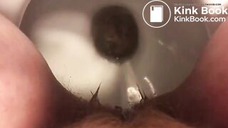 TOILET POO CLOSE.UP