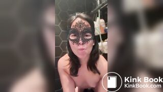 Cleaning Dirty Scat Plug