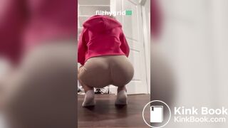 Messing Spandex Shorts - video 2