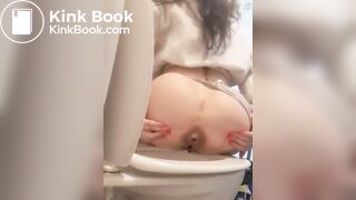 Girls poop too video 8