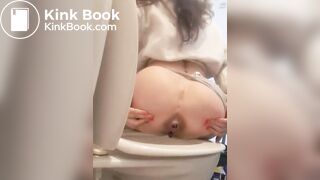 Girls poop too video 8