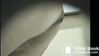 Moaning lady spreads her ass to take a huge sticky poop