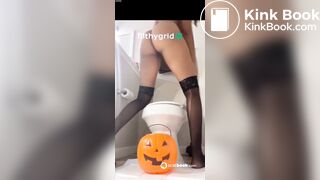 Lightskin toilet shit