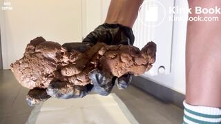 1st time smearing a huge turd