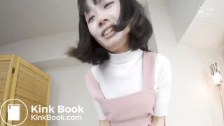 Asian beauty shitting