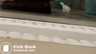 Girl pooping - video 883