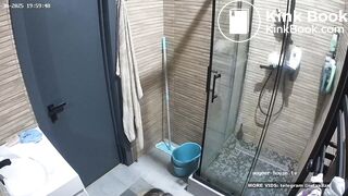 HOT BLONDE DIARRHEA (3rd trip)