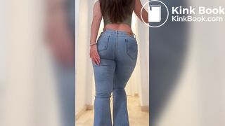 absolute queen loads her pants