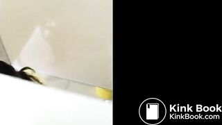 Wc spy girl - video 3