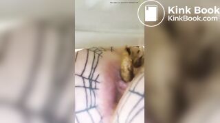 She pooping - video 27