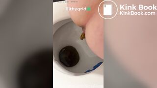 Woman pooping on toilet - video 3