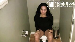 Pooping 3 - video 10