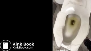 Ebony with fat ass pushing hard turds on toilet
