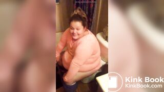 BBW poops in toilet - video 2