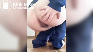 girl pooping - video 301