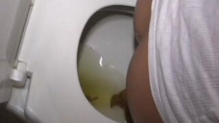 Legendary College Girls Pooping