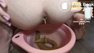 Pooping - video 508