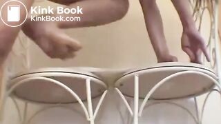 Women shit - video 4