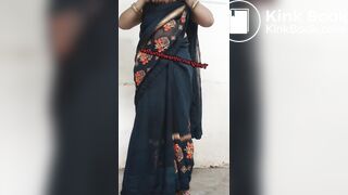 Desi Housewife pooping