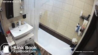 BLONDE FAST GASSY WET POOP