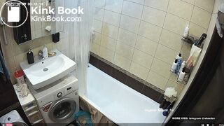 BLONDE FAST GASSY WET POOP