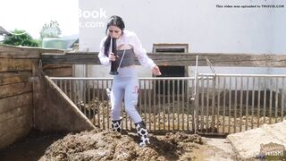 Kaitlyn ... going crazy in pigshit